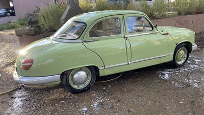 Panhard Dyna Z12 vue de coté