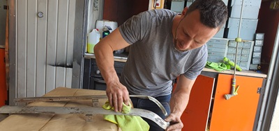 Cure de beauté rapide pour notre Simca Aronde A90 Elysée