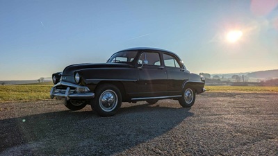 Une Simca Aronde restaurée par Garage SAVA