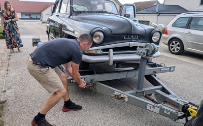 La Simca Aronde Elysée arrive chez Garage SAVA