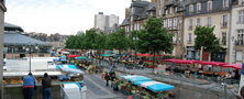 Open Provençal and night markets